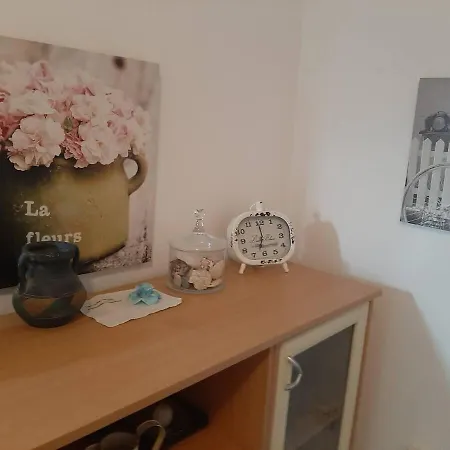 Sunny Attic Lägenhet *