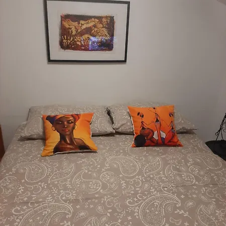 Sunny Attic Lägenhet *