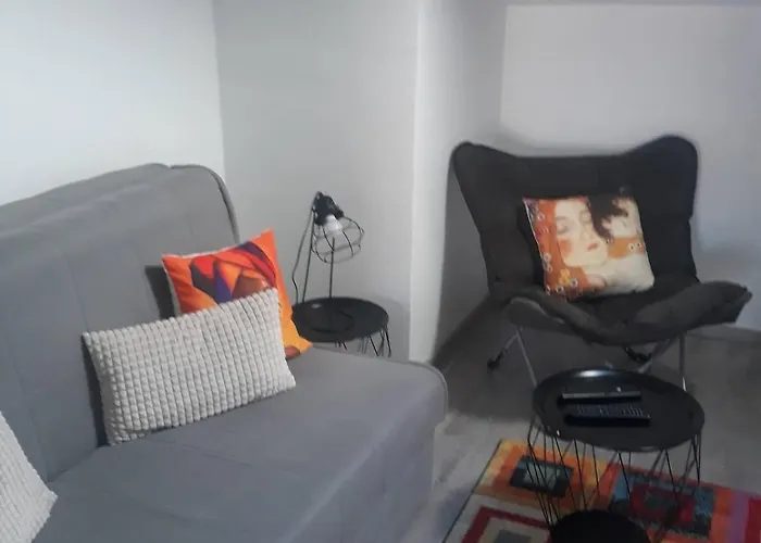 Sunny Attic 포레치